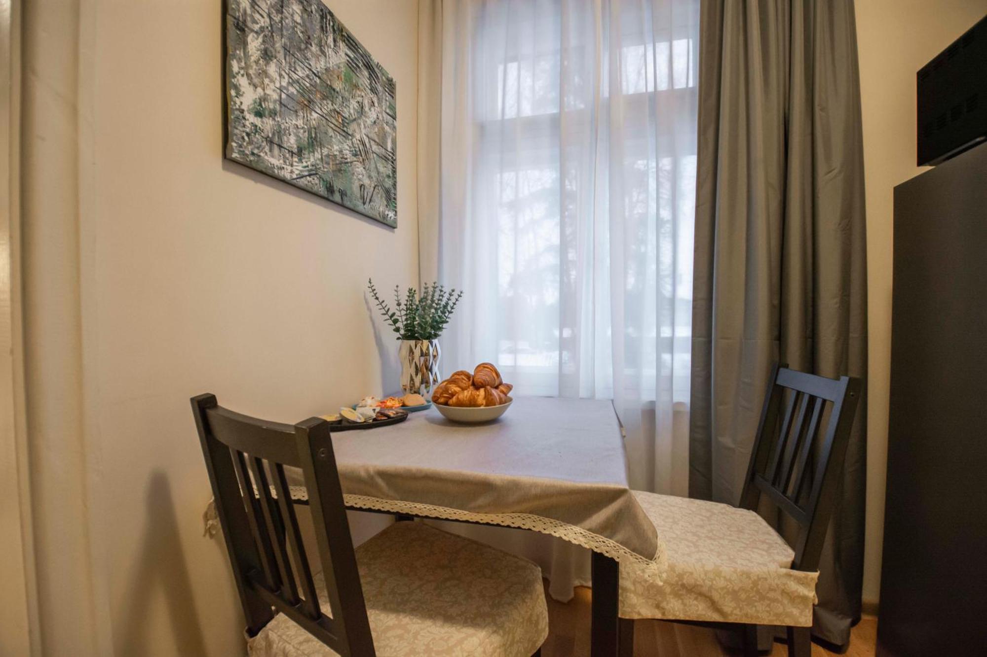Karlovaidyll 7 - Homey Apartment With Free Parking! Tartu Kültér fotó